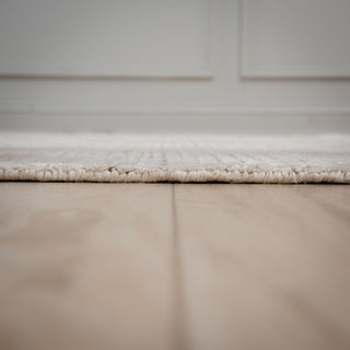 Rizzy Luxe LUX704 Beige Area Rug Edge Image