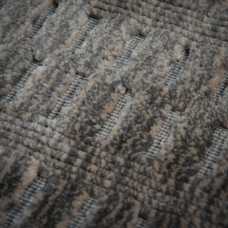 Rizzy Manhattan MAH701 Gray Area Rug Corner Image