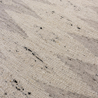 Rizzy Nova NVA946 Ivory Area Rug Corner Image