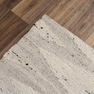 Rizzy Nova NVA946 Ivory Area Rug Angle Image