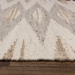 Rizzy Nova NVA948 Beige / Ivory Area Rug Edge Image