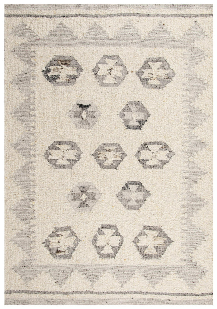 Rizzy Nova NVA950 Silver / Ivory Area Rug main image