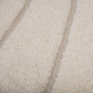 Rizzy Peludo PEL691 Cream Area Rug Corner Image
