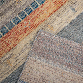 Rizzy Spectrum SPT212 Gray Area Rug Backing Closeup Edge