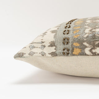 Rizzy Pillows T16451 Gray Detail Image