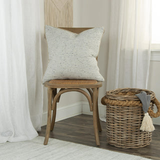 Rizzy Donny Osmond Home T16942 Light Gray Room Image Feature