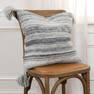 Rizzy Pillows T17121 Grey Edge Image