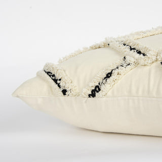 Rizzy Pillows T17559 Natural Detail Image