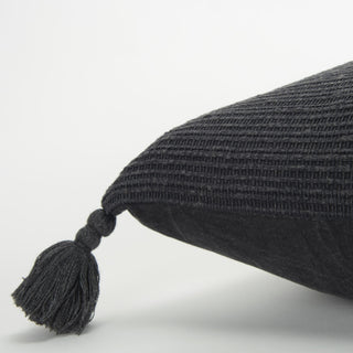 Rizzy Pillows T19112 Black Detail Image