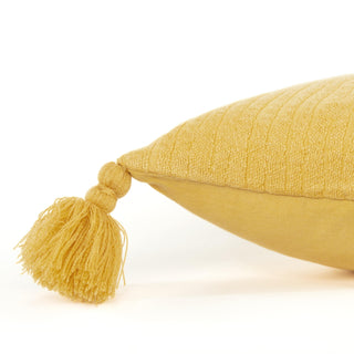 Rizzy Pillows T19121 Gold Detail Image