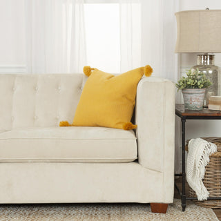 Rizzy Pillows T19121 Gold Room Image Feature