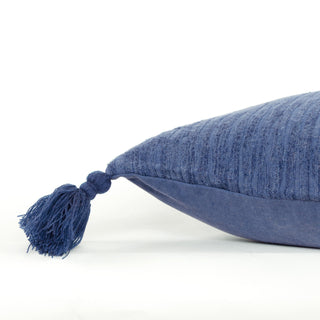 Rizzy Pillows T19127 Navy Detail Image