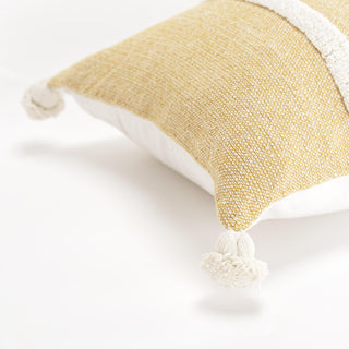 Rizzy Pillows T19620 Yellow Corner Image