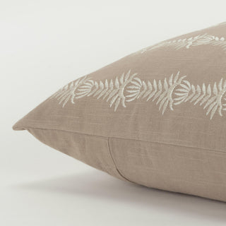 Rizzy Pillows T19815 Taupe Detail Image