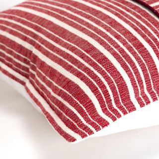 Rizzy Pillows T20011 Red / Ivory Corner Image