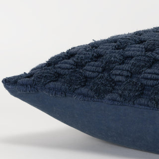 Rizzy Pillows T20023 Blue Detail Image
