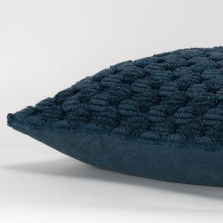 Rizzy Pillows T20024 Teal Detail Image