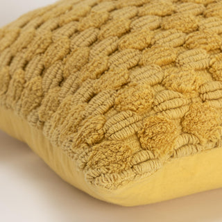 Rizzy Pillows T20025 Yellow Corner Image