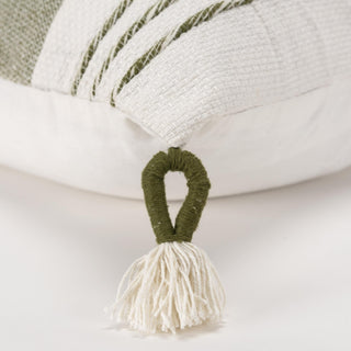 Rizzy Pillows T20028 Green/White Angle Image