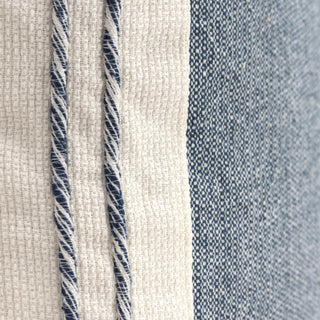 Rizzy Pillows T20029 Blue/White Corner Image