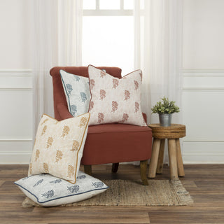 Rizzy Pillows T20072 Terracotta Room Image Feature