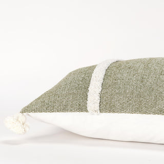 Rizzy Pillows T20076 Green Detail Image