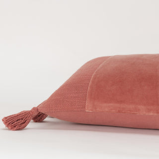 Rizzy Pillows T20080 Terra Cotta Detail Image