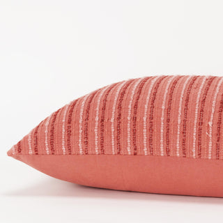 Rizzy Pillows T20188 Coral Detail Image