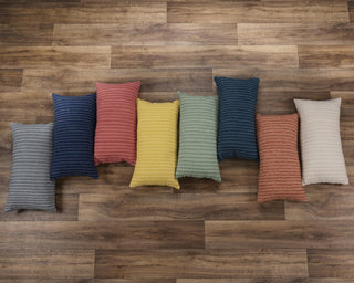 Rizzy Pillows T20190 Blue Room Image Feature