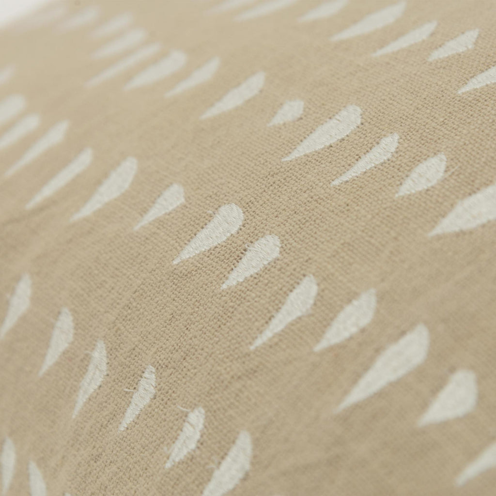 Rizzy Pillows T20244 Natural Corner Image