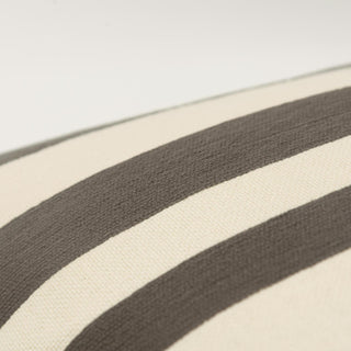 Rizzy Pillows T20461 Grey Corner Image