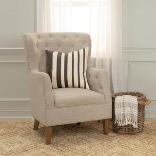 Rizzy Pillows T20461 Grey Room Image Feature