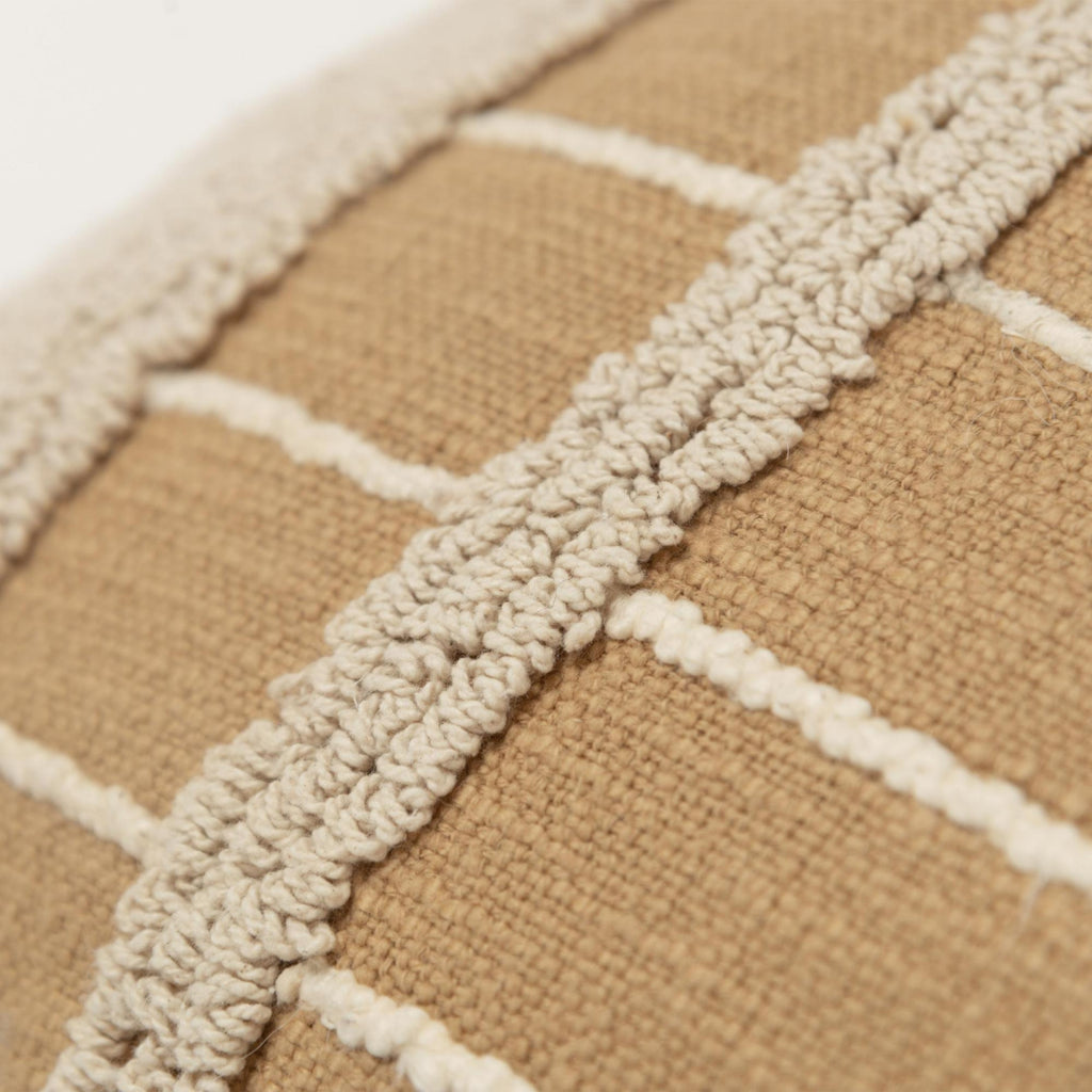 Rizzy Pillows T20466 Gold Corner Image