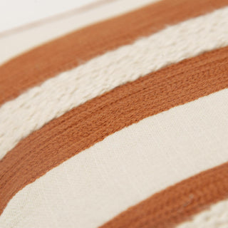 Rizzy Pillows T20467 Rust / Natural Corner Image