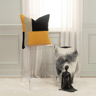Rizzy Pillows T20523 Multi Room Image Feature