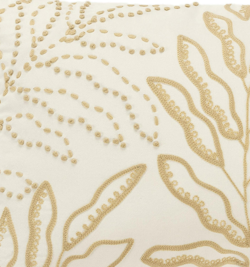 Rizzy Pillows T20580 Ivory/Beige Corner Image