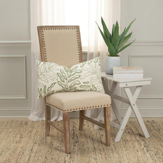 Rizzy Pillows T20581 Ivory/Green Room Image Feature