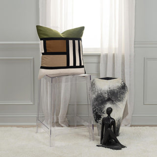 Rizzy Pillows T20600 Multi Room Image Feature