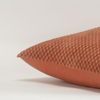 Rizzy Pillows T20602 Orange Edge Image