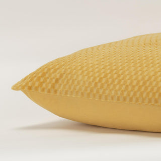 Rizzy Pillows T20603 Yellow Edge Image
