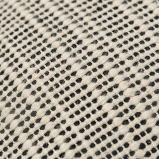 Rizzy Pillows T20625 Cream/Black Angle Image