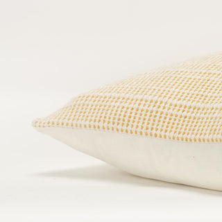 Rizzy Pillows T20626 Cream/Yellow Edge Image