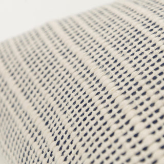 Rizzy Pillows T20627 Cream/Navy Corner Image