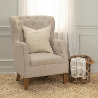 Rizzy Pillows T20629 Cream/Natural Room Image Feature