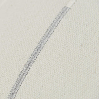 Rizzy Pillows T20854 Ivory/Silver Corner Image