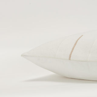 Rizzy Pillows T20868 Ivory/Gold Edge Image