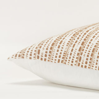 Rizzy Pillows T21498 Ivory/Camel Edge Image