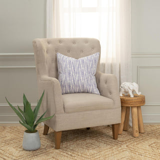 Rizzy Pillows T21500 Ivory/Soft Violet Room Image Feature