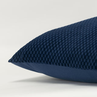 Rizzy Pillows T21502 Deep Dark Blue Edge Image