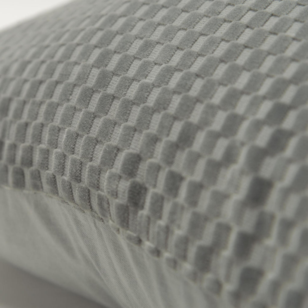 Rizzy Pillows T21504 Grey Corner Image